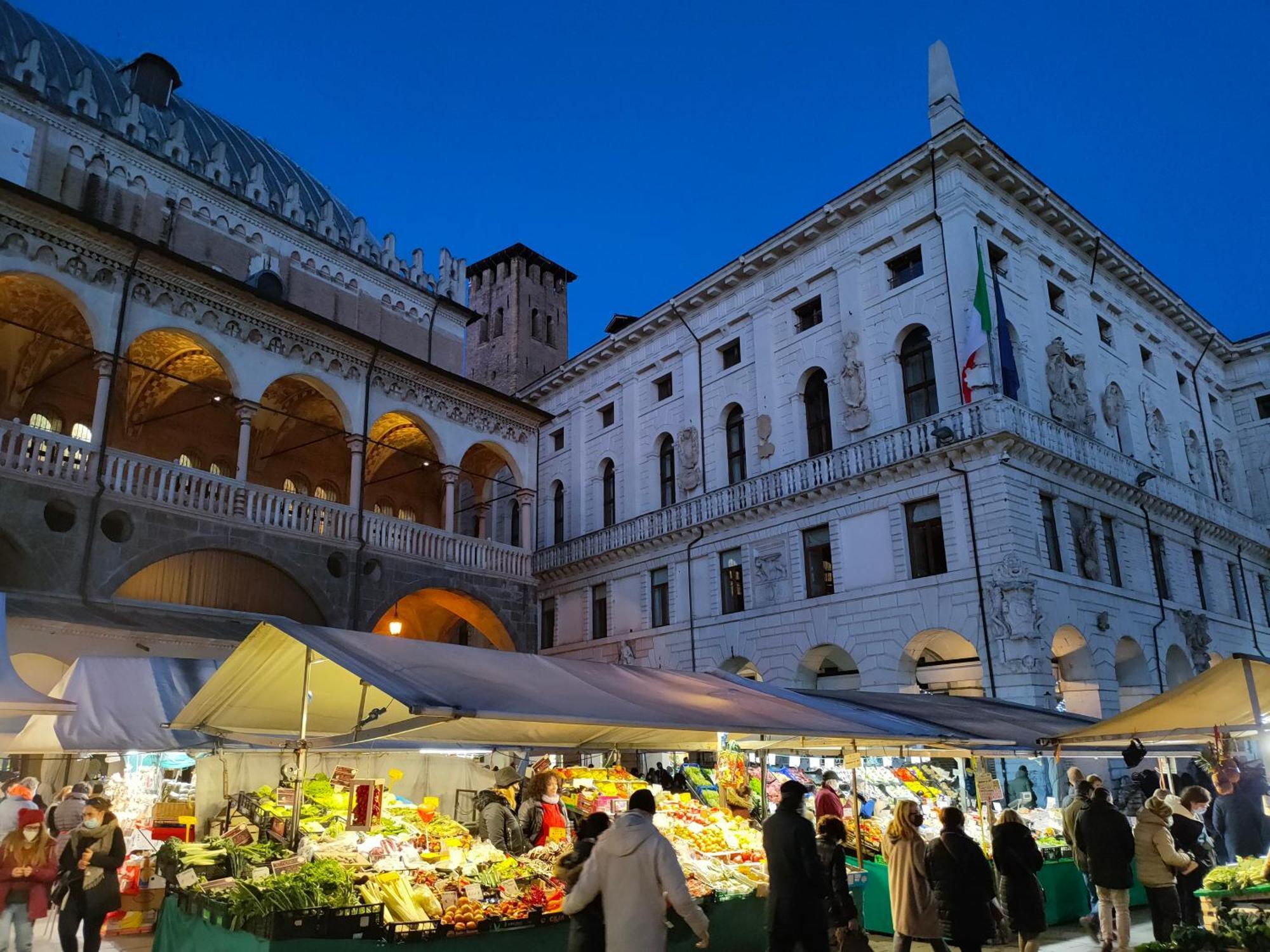 Apartmán Officine Cavour Piazza Cavour Padova Exteriér fotografie